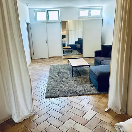 Luxurious Volme199 * Banjole