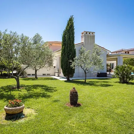 Βίλα Luxurious Volme199 *