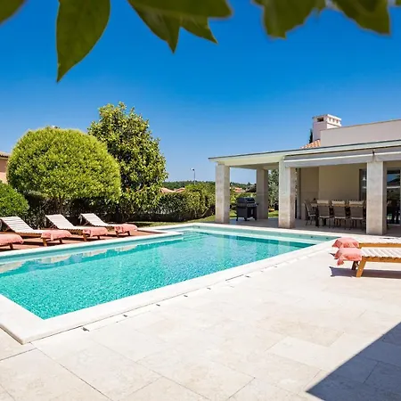 Luxurious Volme199 Villa *