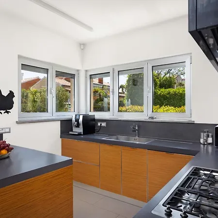 Villa Luxurious Volme199 *