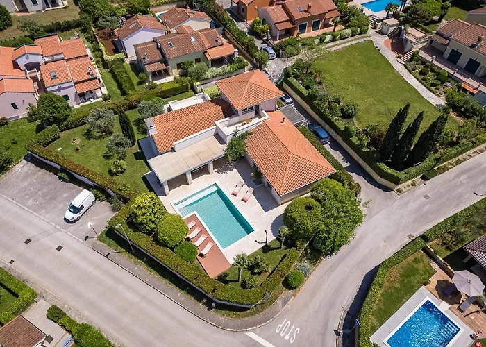 Luxurious Volme199 * 반졸레